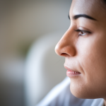 profil-nez-flou-environnement-medical