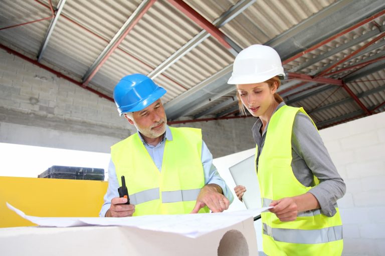 Comment devenir artisan partenaire assurance : guide complet 2026
