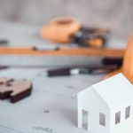 Construire sa maison en Charente-Maritime : anticiper son budget, choisir le bon terrain et sélectionner un constructeur adapté