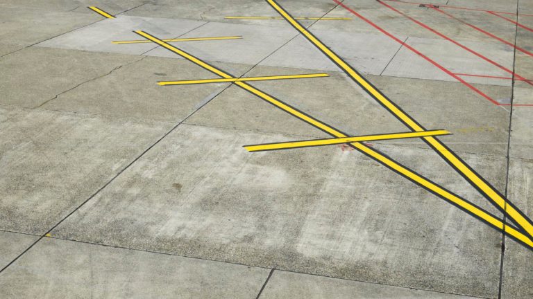 Traceurs de chantier : les solutions de marquage indispensables pour vos travaux
